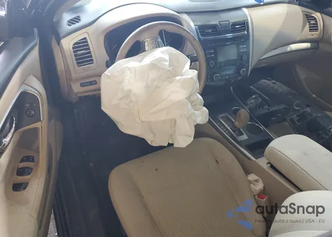 2015 Nissan Altima 2.5 z USA, uszkodzony, nr VIN 1N4AL3APXFC114061